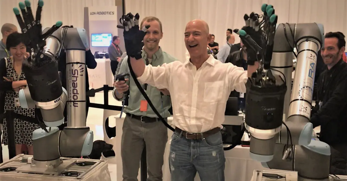 Jeff Bezos took the controls of some huge robotic hands